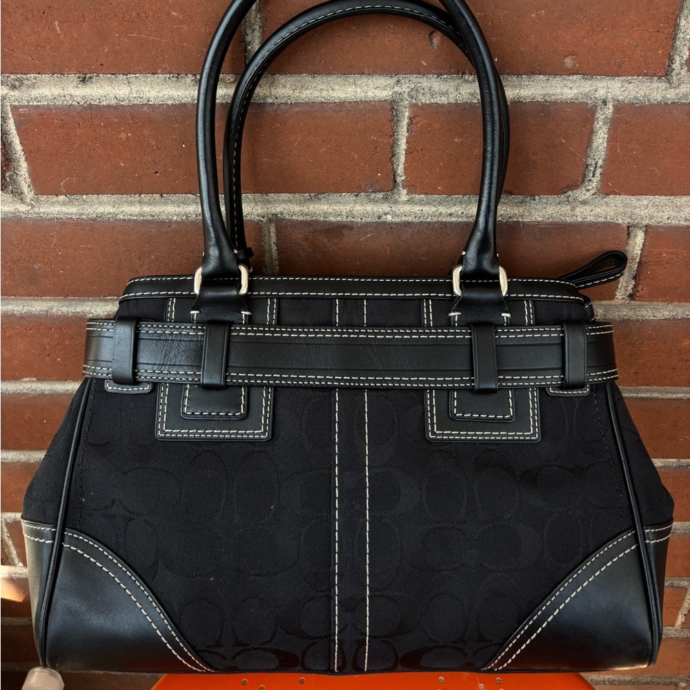 Vintage Black Coach Handbag - Picture 2 of 4